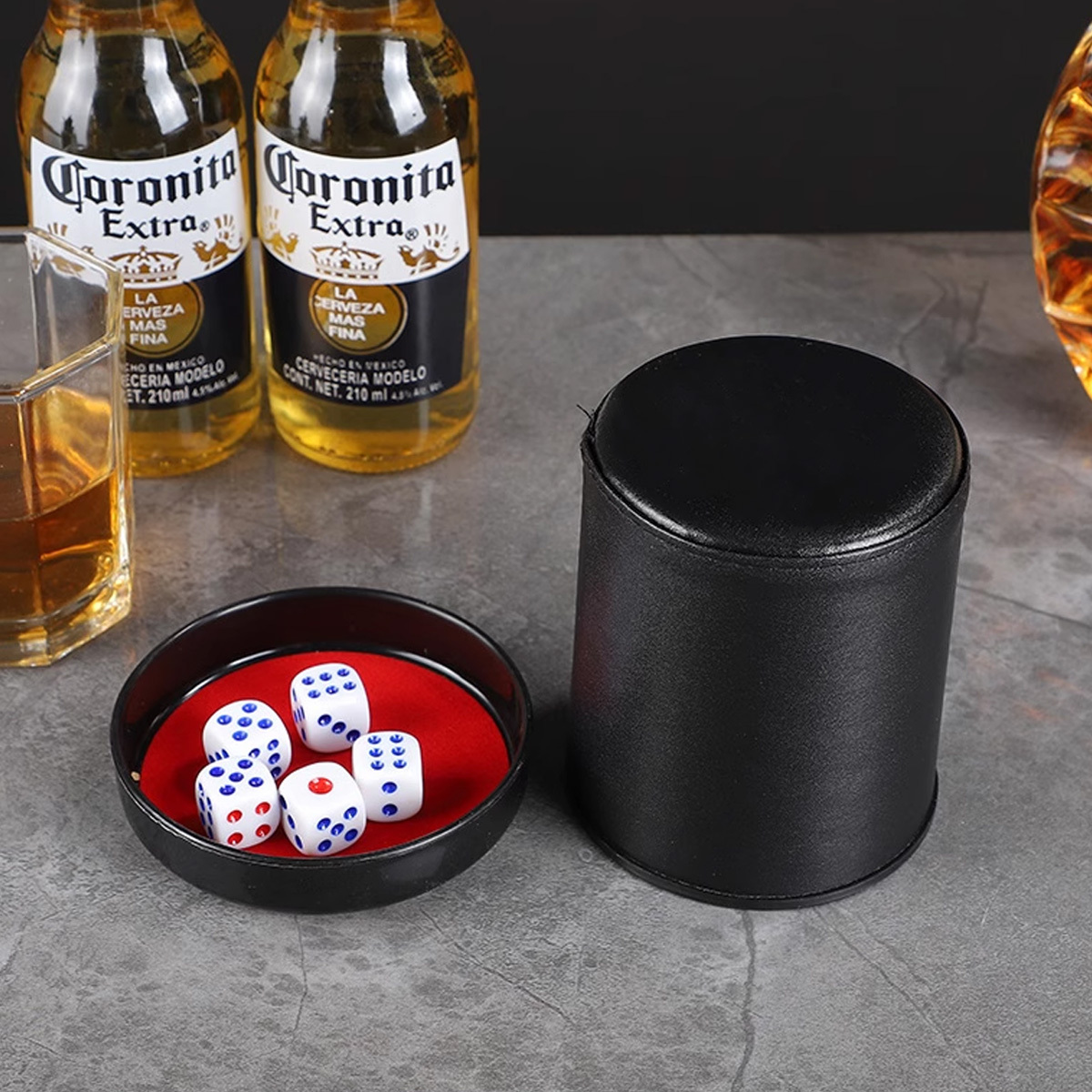 皮革骰盅_10