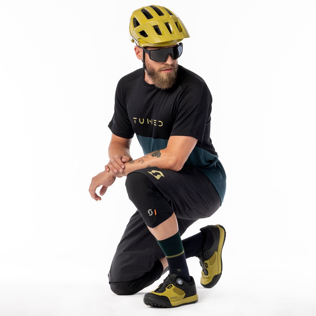 2023_Bikewear_Studio_Men_Tuned_054