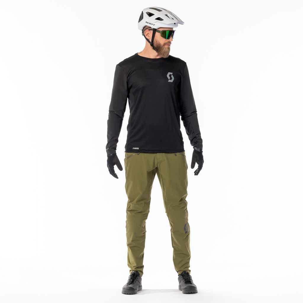 2023_Bikewear_Studio_Men_Trail_Vertic_029