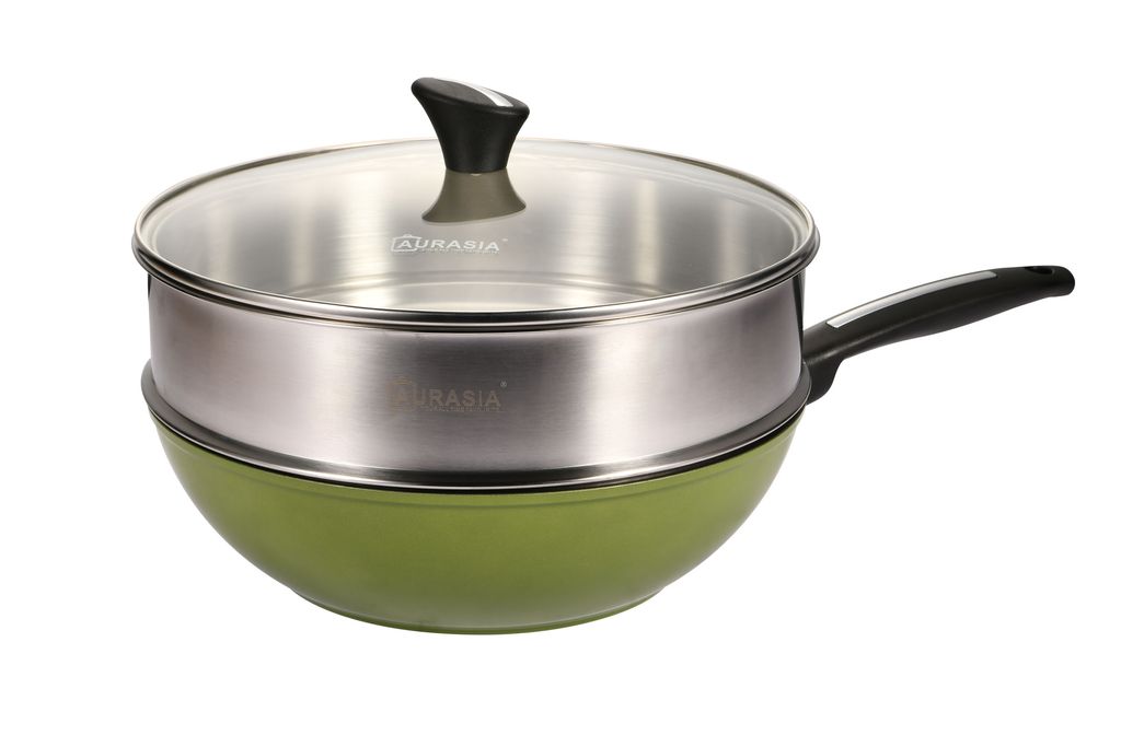 Copy of 30cm Wok with steamer rack.JPG