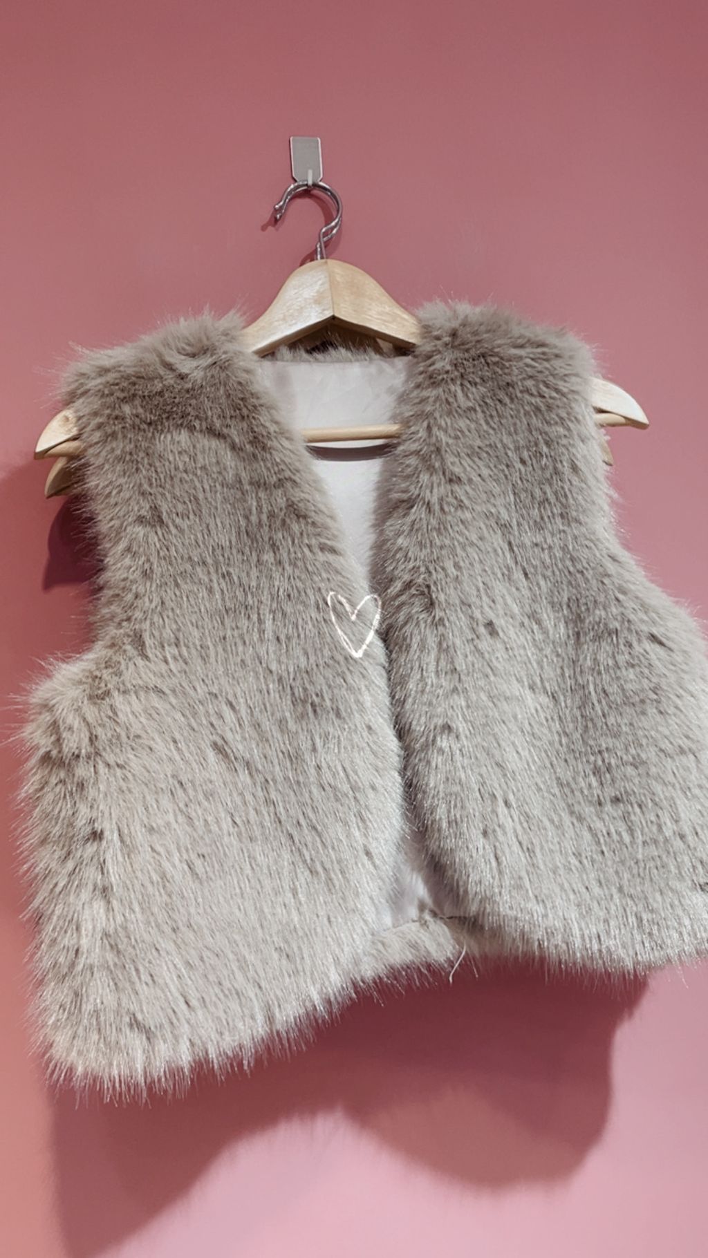 29781B0B-4952-4DA4-A12F-EEAE0BD37DD9