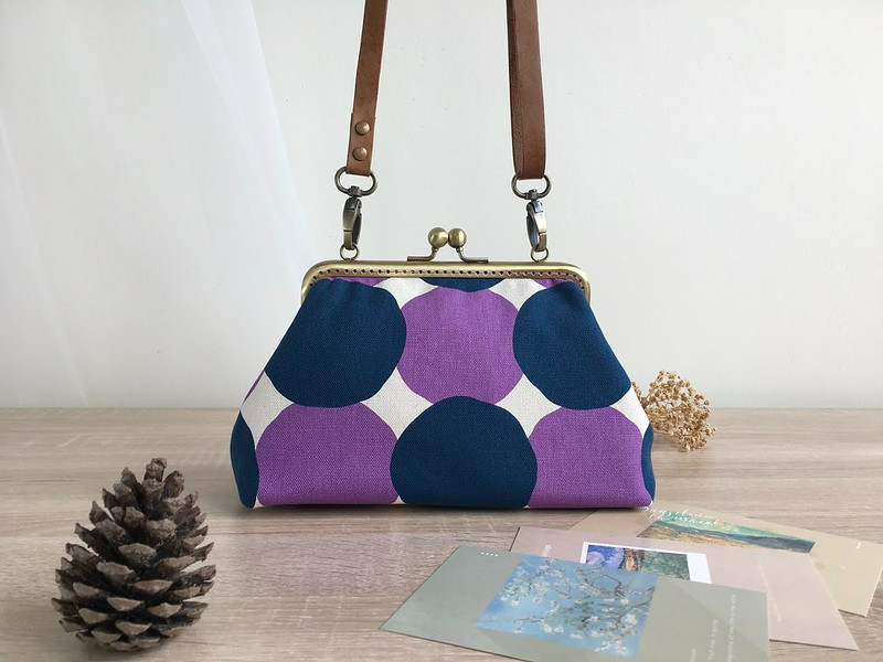 防潑水 雙色大圓點帆布口金包 藍×紫 生日禮物 風皿設計