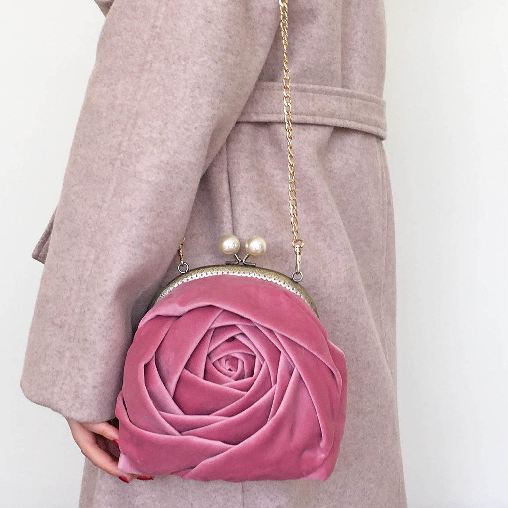 粉色玫瑰花 口金包包 rose clip bag kiss lock bag gamaguchi gift for women lady