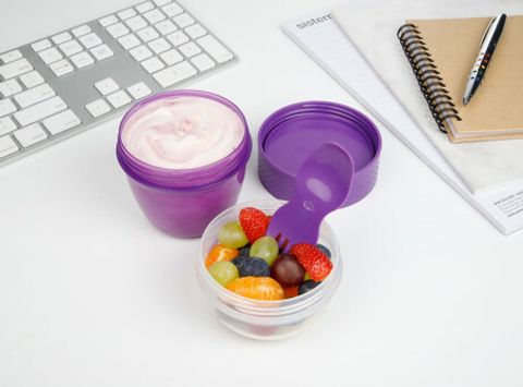 21488_515ml_Snack_Capsule_TOGO_Purple_Lifestyle.jpg