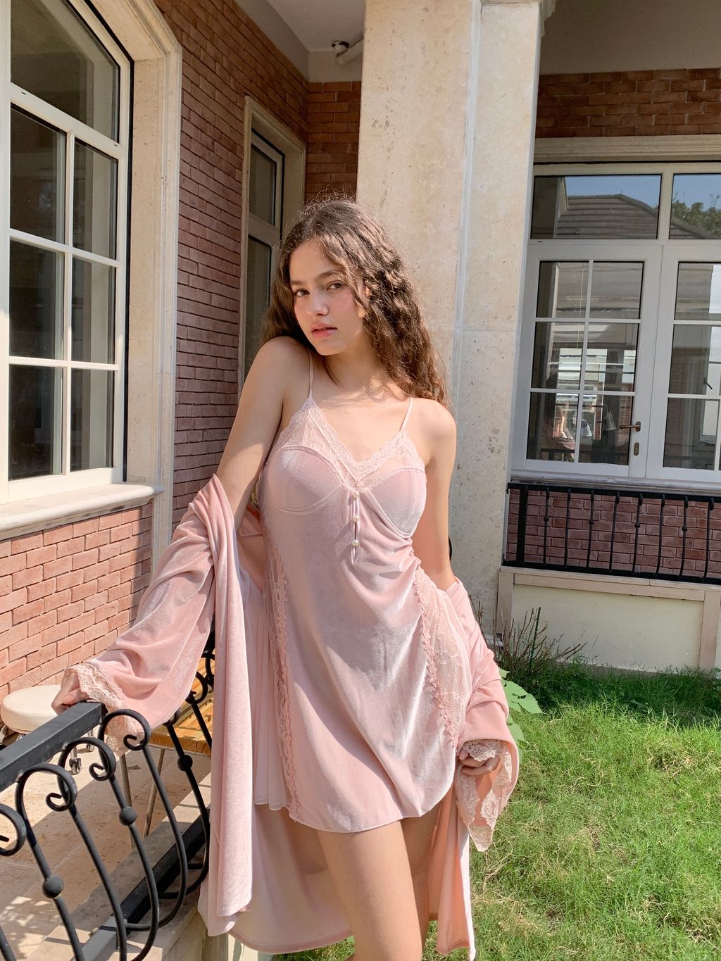 102841036t4efe44f90d2aa54310a544