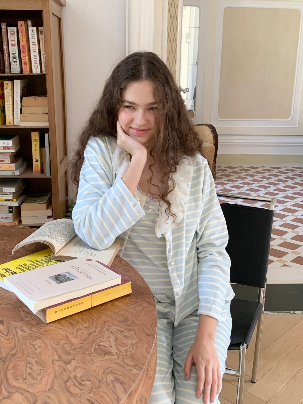 23f3773b6m7845dc095f03fb2a77d389