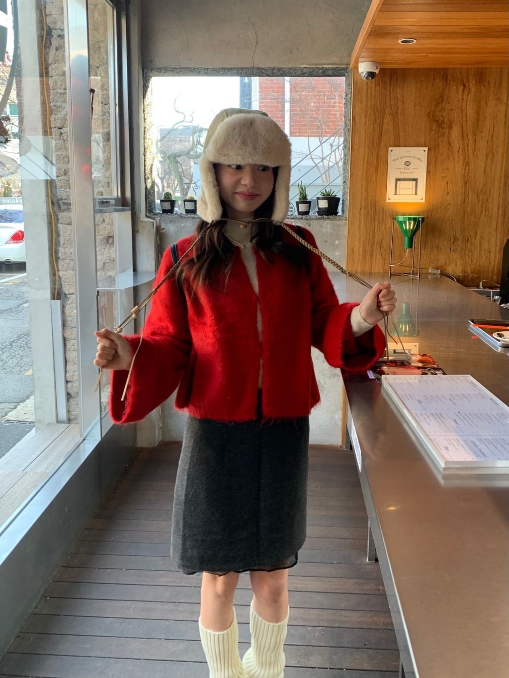 batch_173ff374eidb0228f68a476f761e6928