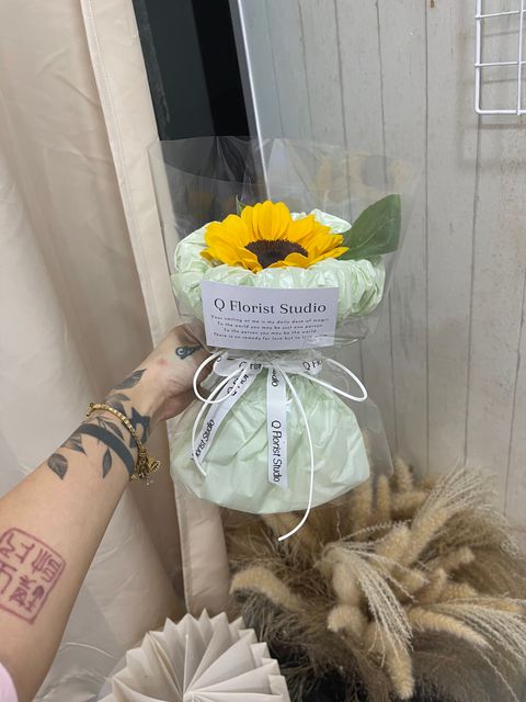 SUNFLOWER 向日葵/太阳花– Q FLORIST STUDIO SUNFLOWER 向日葵/太阳花– Q FLORIST STUDIO