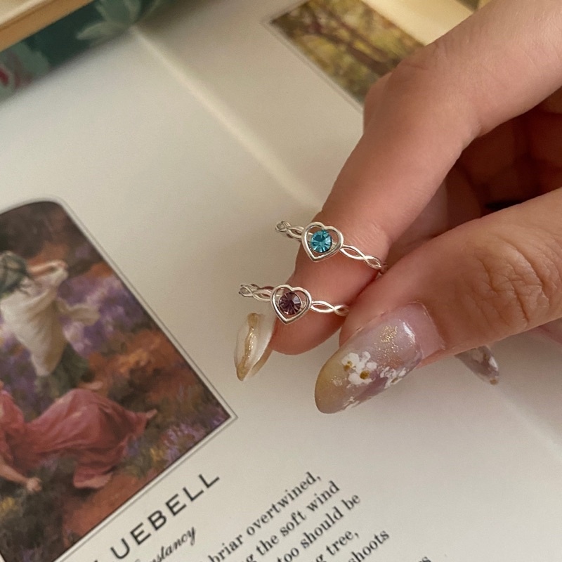 698f17a688f35b44b3b5a3867b32e8ba