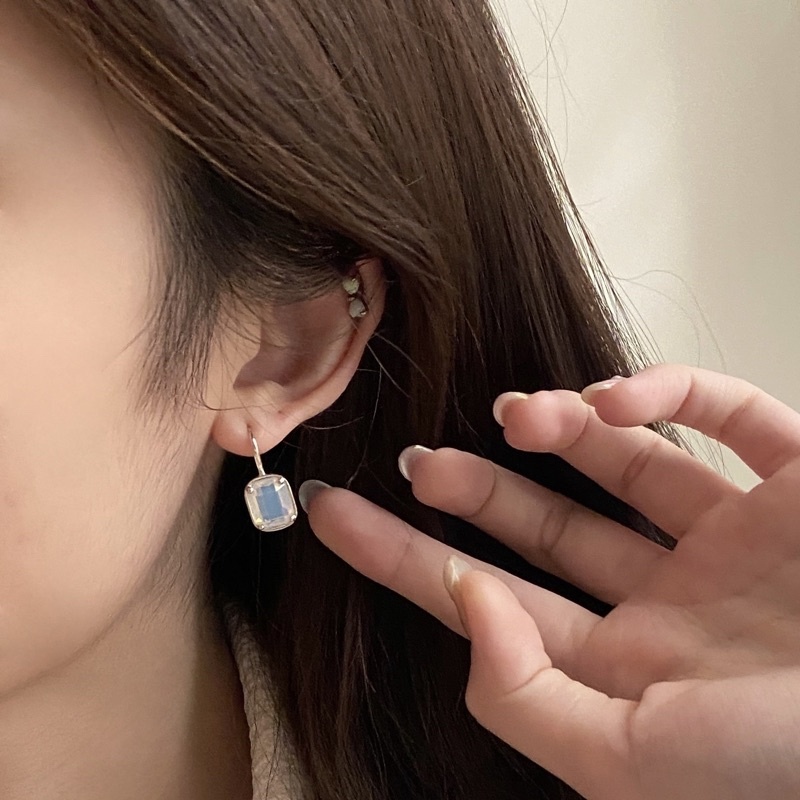 5e936bf19b4a28caae76a561ce4e3559