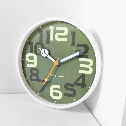 【Carry Plus】深綠恆時12吋夜光掛鐘_1000px方圖-02