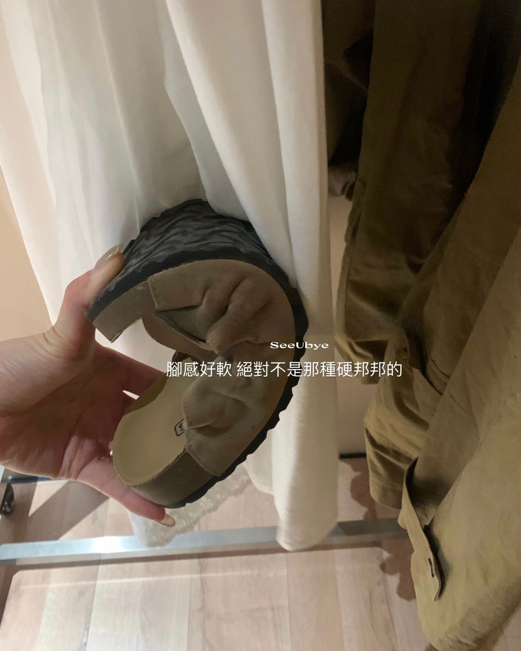 FBFD9260-1EC5-4BB9-9BBD-A38EF87710D7