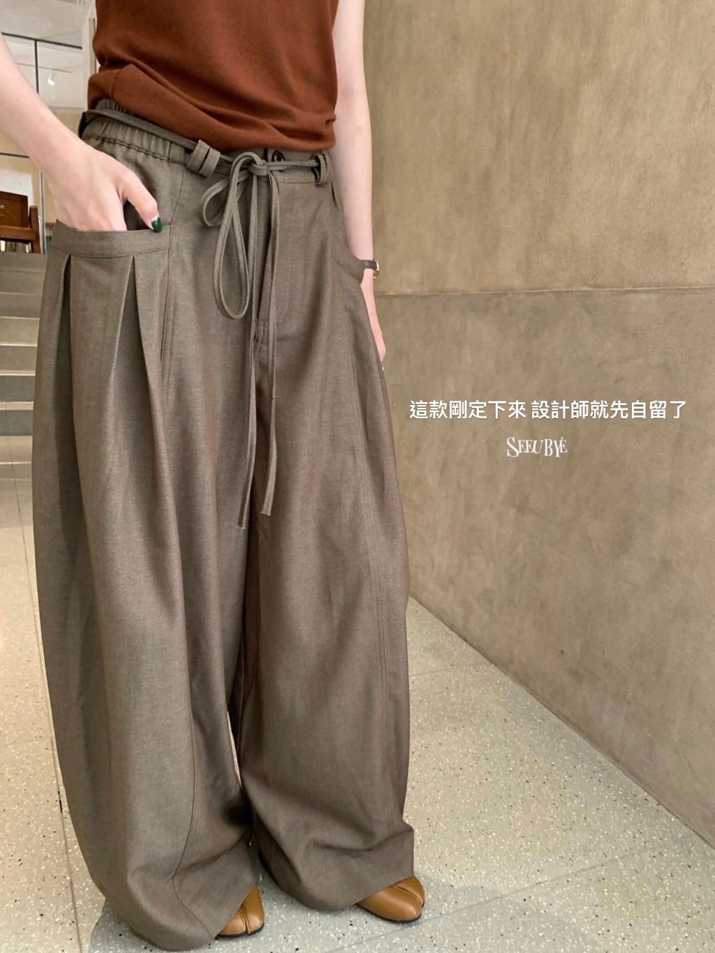4948F29A-5019-4F38-BAE9-3CDDBC775FF7