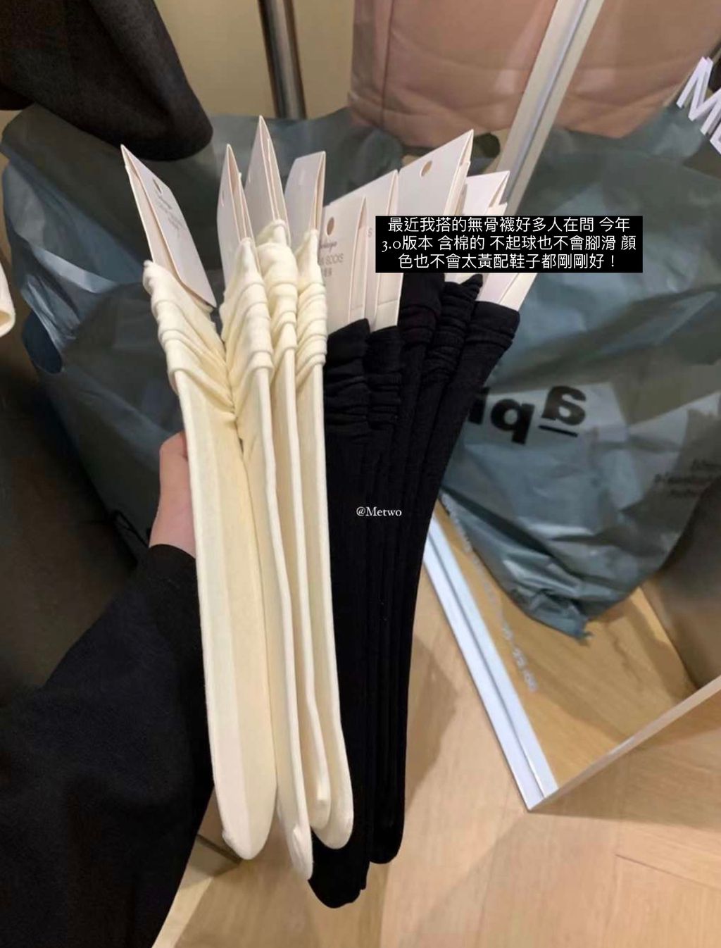 DABFBFF7-7790-4AA8-A0EF-1DDCE1ECE4A0