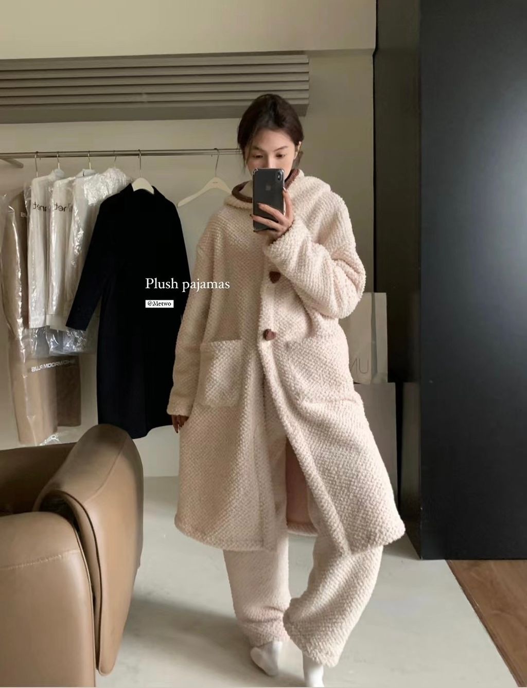 0833CEEE-F625-4BDA-8DB0-9308A2FA1507