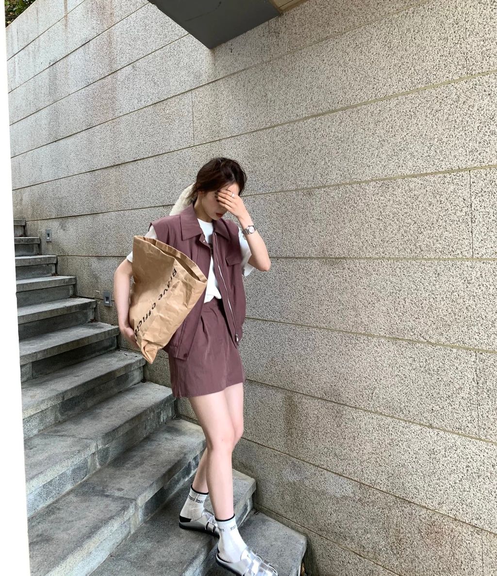 C3CFD095-D4C0-4C00-ABA8-6C0D7A89957F