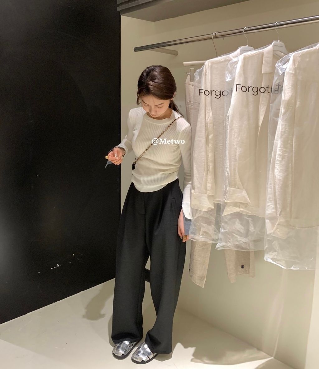 A0D0A37F-7122-4D89-B3AF-DACFCEE8C9BB