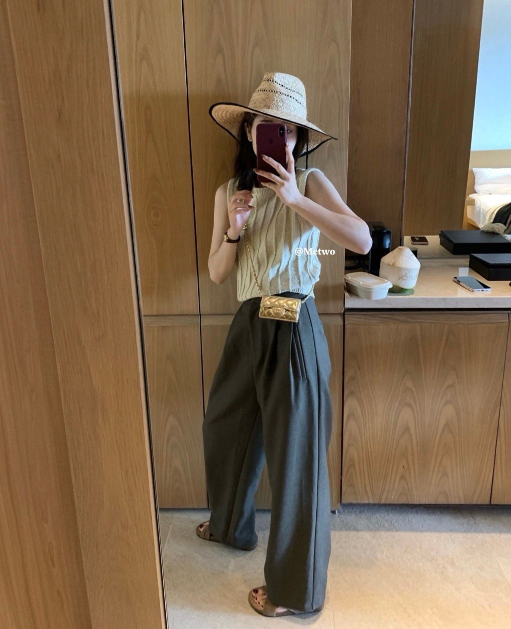 24556C01-B10D-439B-93CF-11F466CC9A22