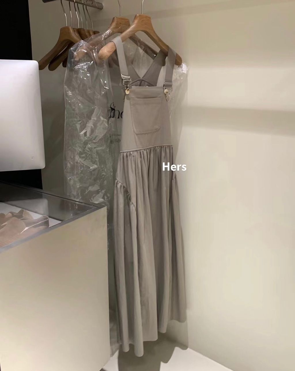 FD2B71A7-58C9-4F4A-88FA-68D94F9523F7