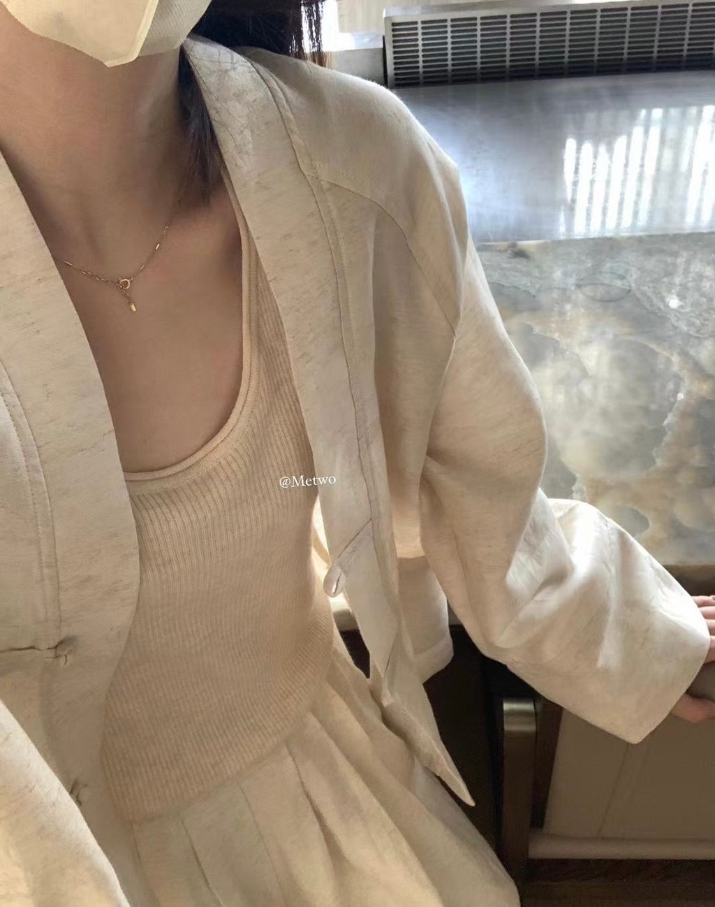 0DC9CF64-0382-40B4-A392-DE8D5A8B40AE