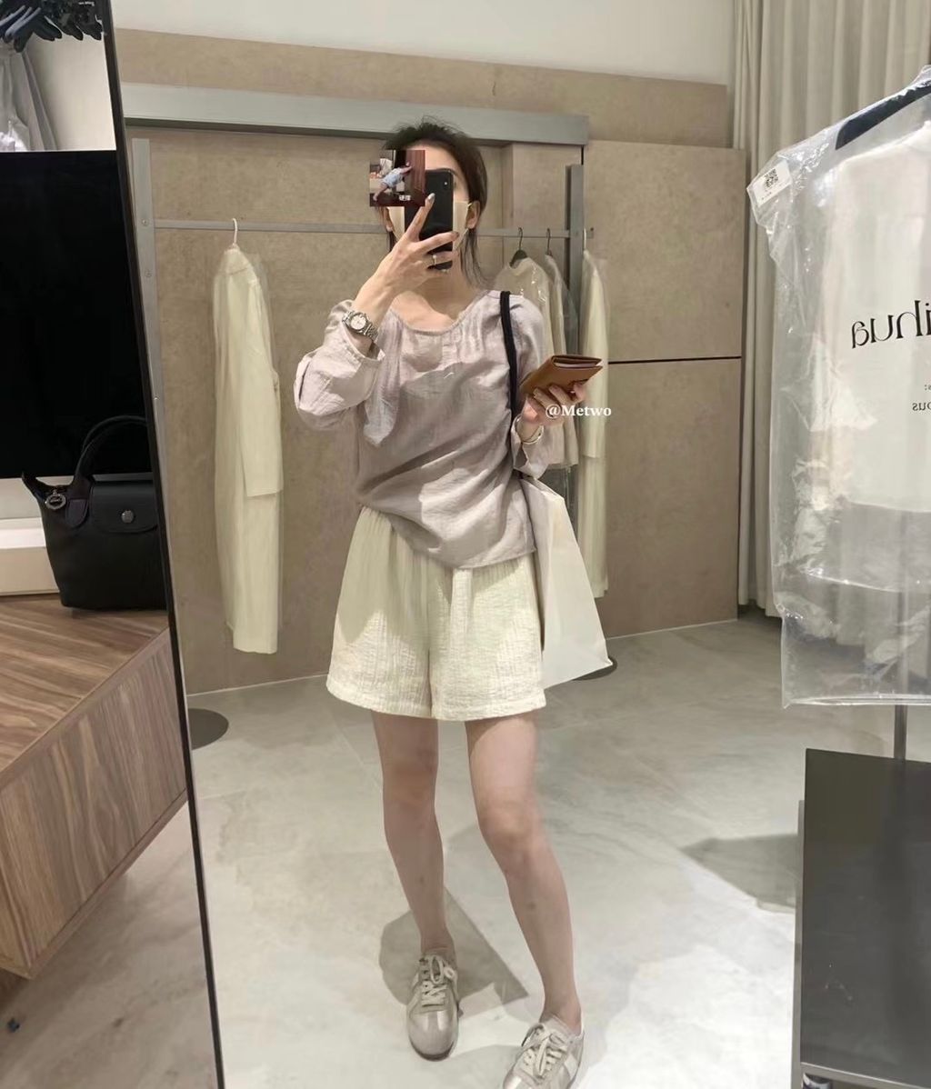 E77DF6C0-588F-433B-AA6F-0AC7442314B2