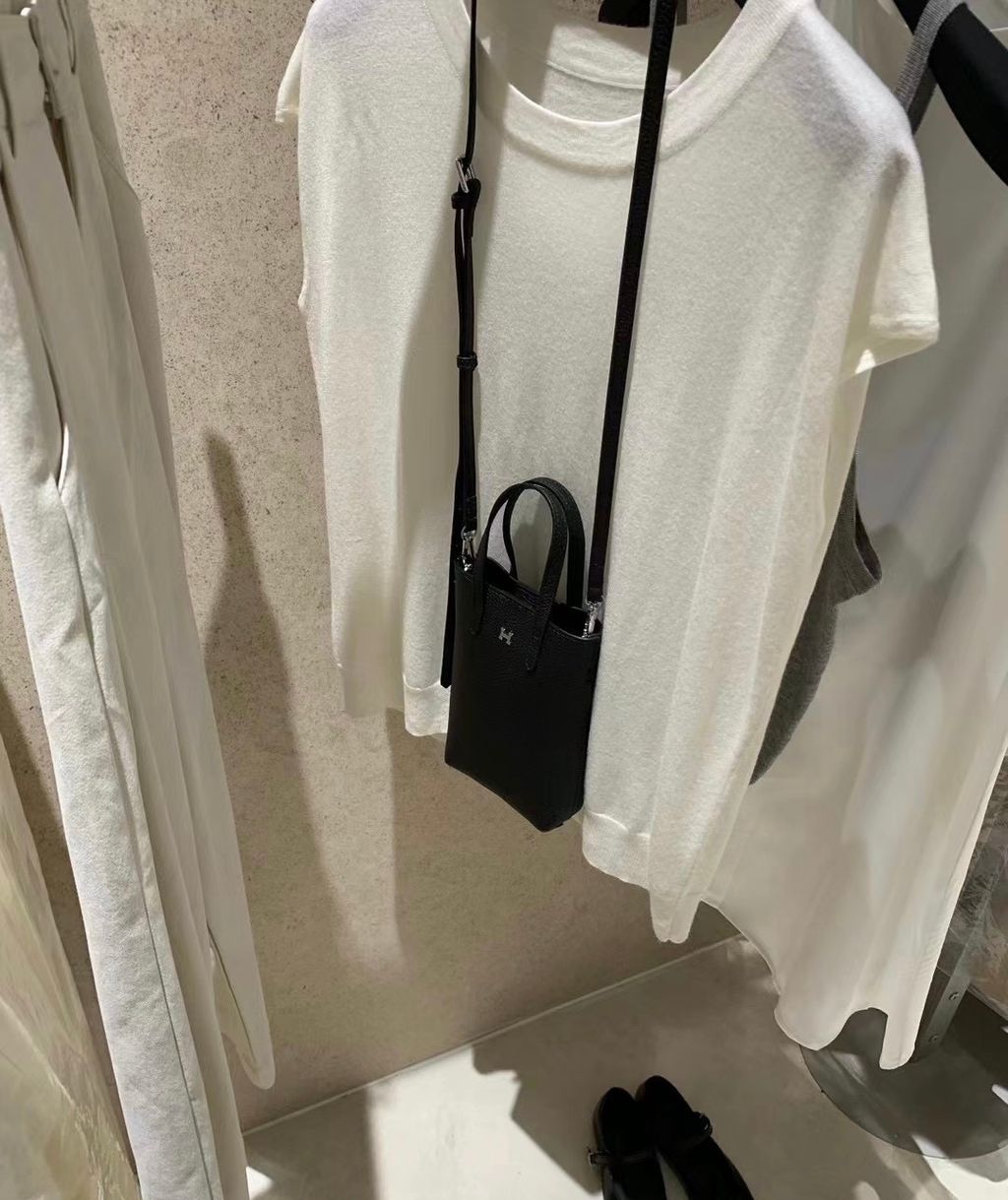 EFDA0387-DF6E-4A90-A19B-10050FCCFCF5