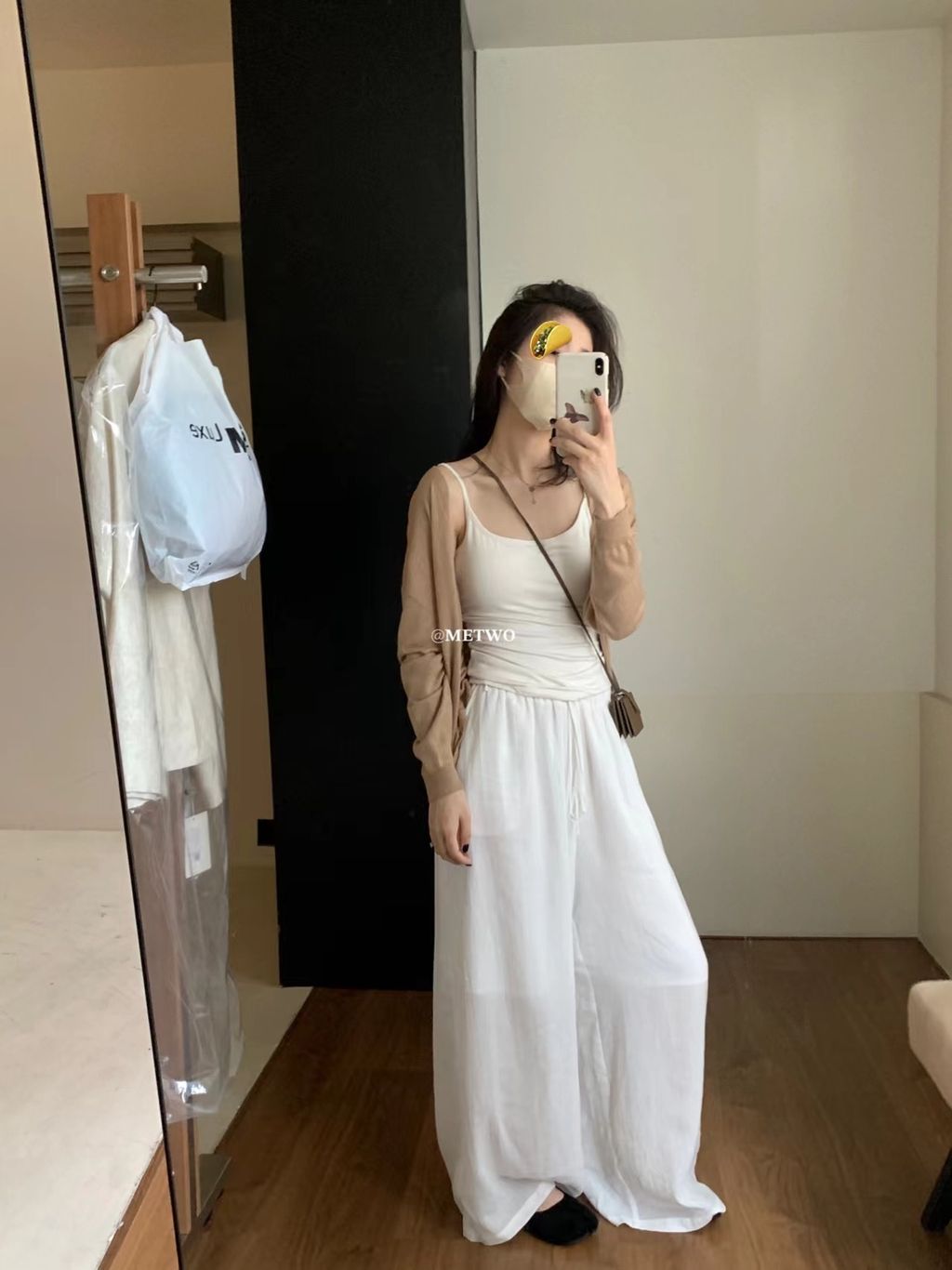 5B76BA86-523B-43BB-9EF0-17D42C8F2D42