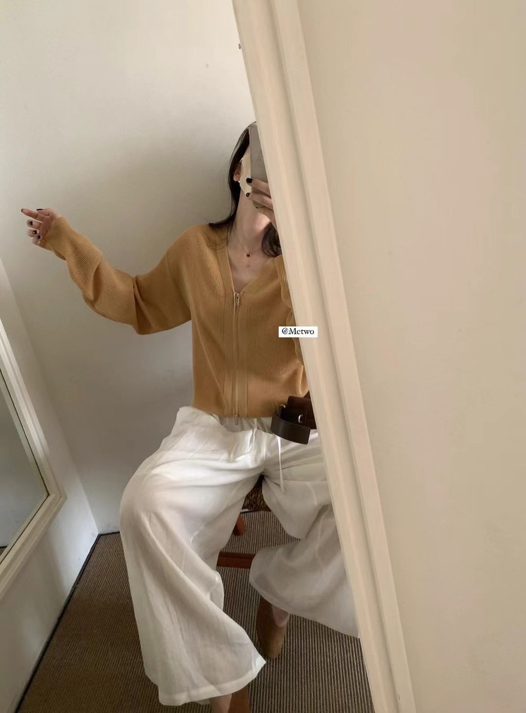 E0B0A7B8-949C-4AFC-BB2A-66DB83596B10