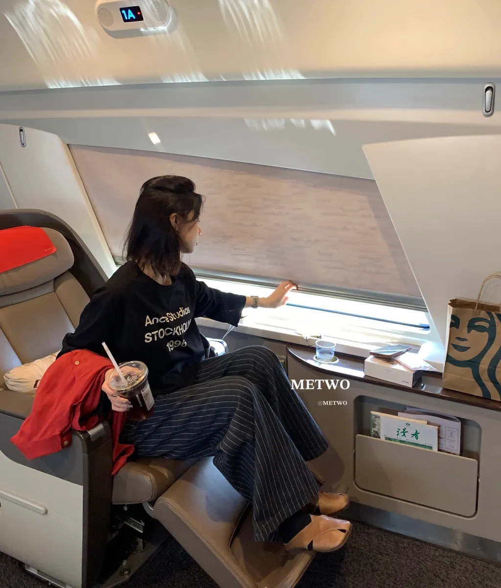 2F50EBED-A21C-46AE-801B-CC68C23C8EBA
