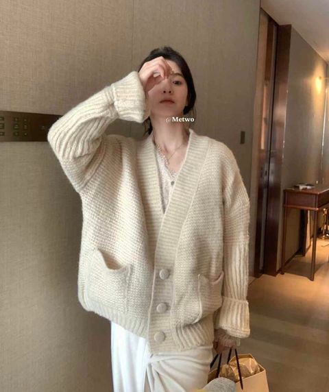 9955F787-FA2D-4875-8BA2-3C9E998192D3