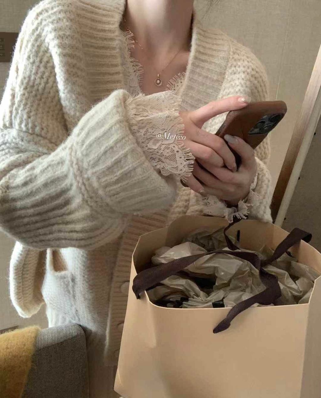 327B0AEB-5C92-4A85-B102-7B3C5447A75D