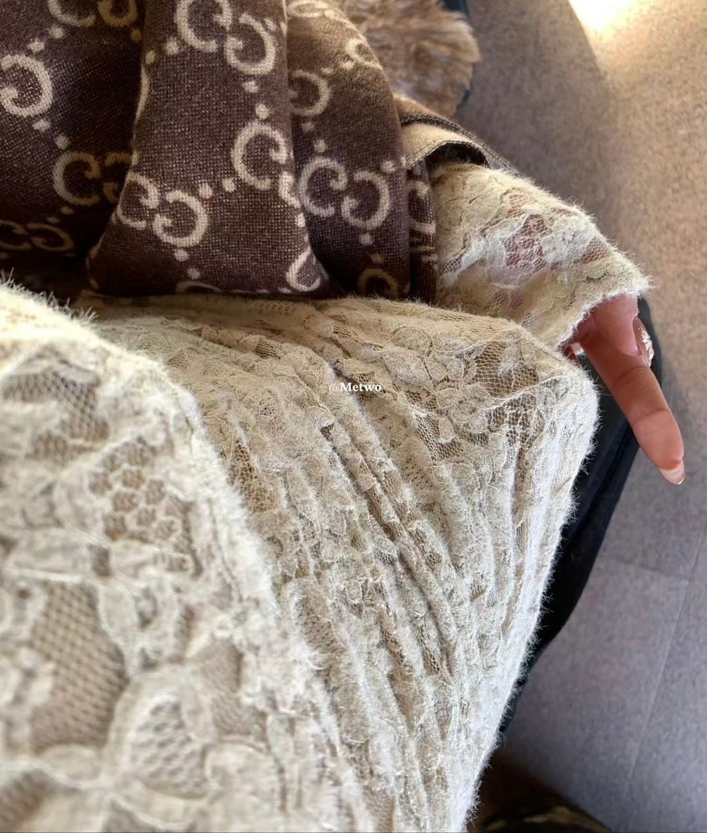 5D6C979C-A2B1-4830-B229-26EC0AEEE086