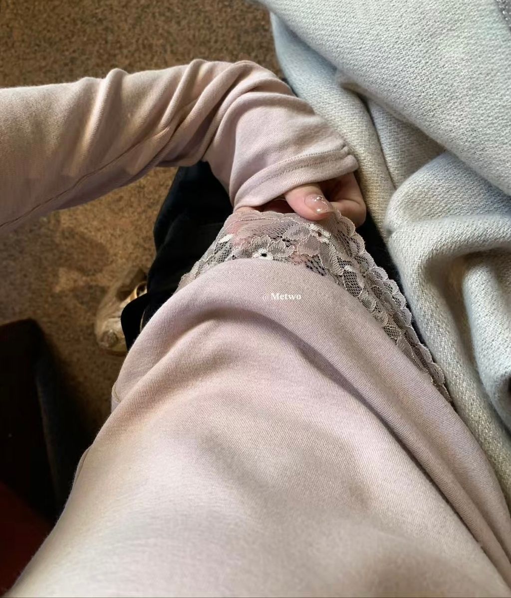 E9C19F76-3651-4029-B65E-EDEB24A9AC11