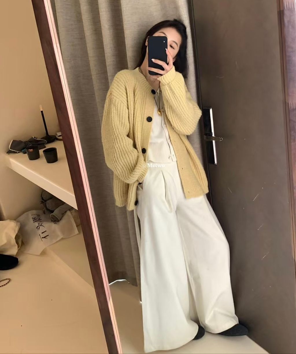 083C1DAD-3C16-438B-8F5A-926B26C473B8