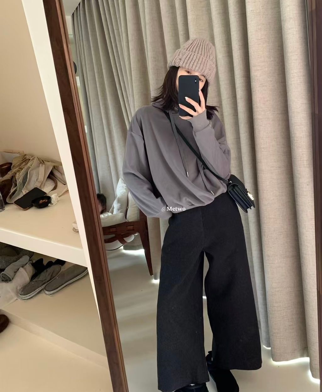 784DB6EC-F3F0-4B6D-A0DB-F8523867FFB3