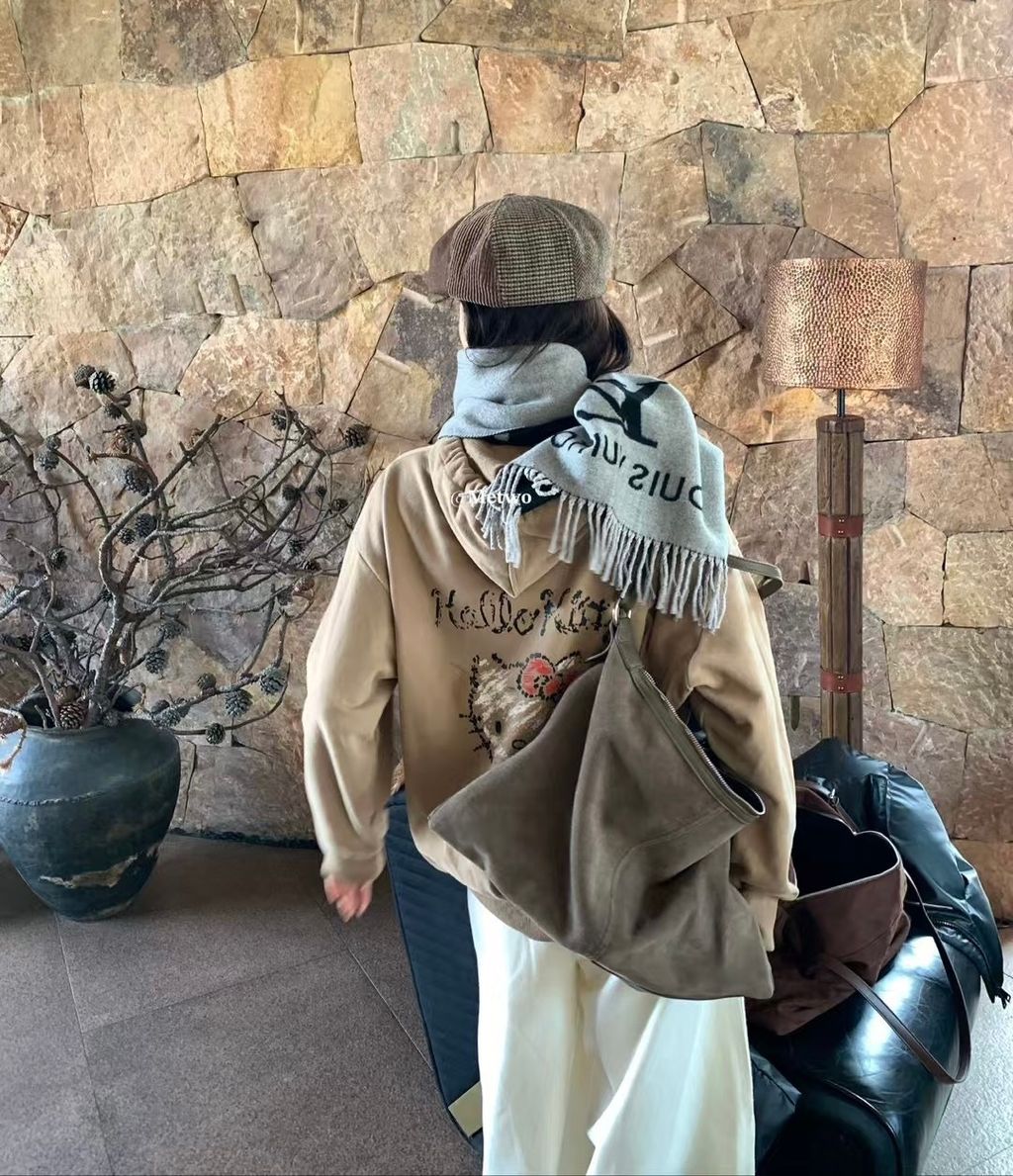 0249F744-7F62-4FD7-8D5A-47E97CEBE77D