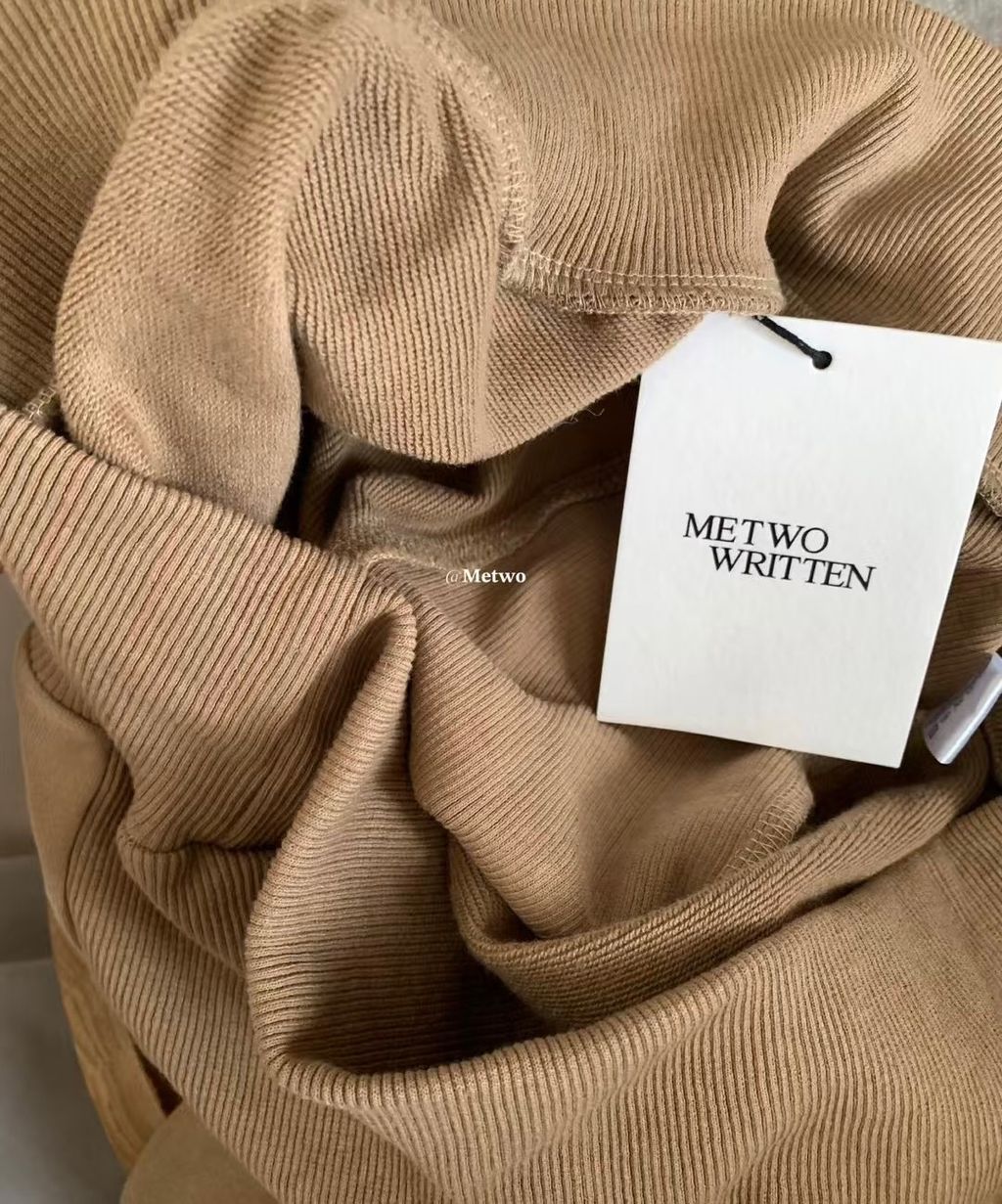 B22A0AE3-A16A-4CFA-A768-7877AF5A5FA3