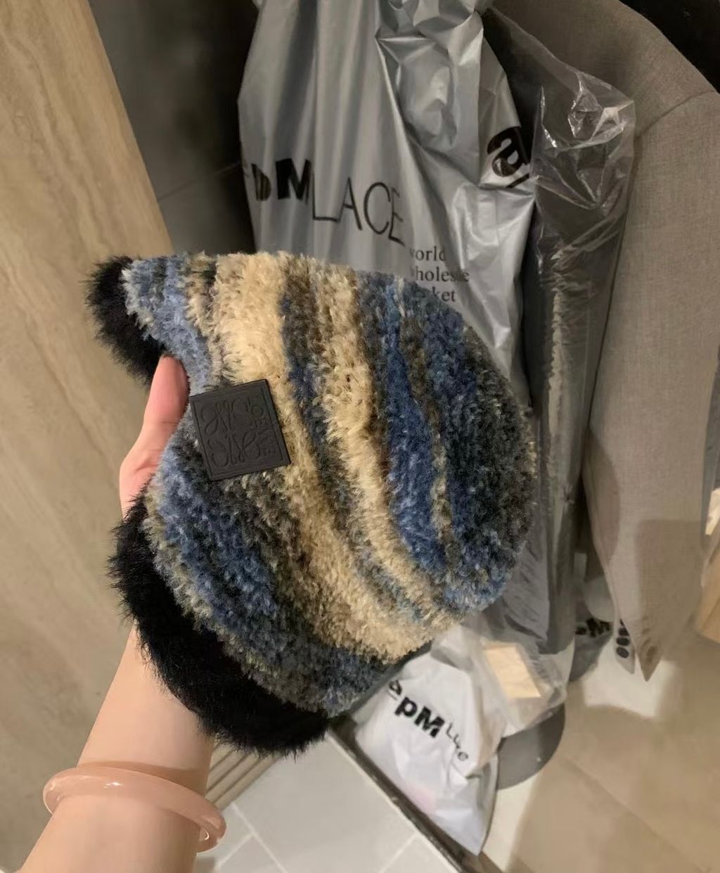 82433BBB-490D-4CAC-80CA-BD2B47403FBE