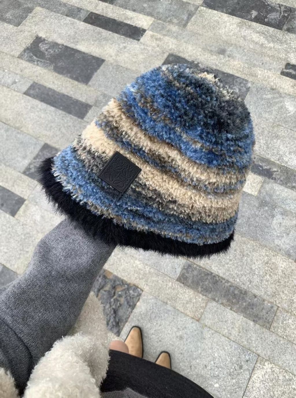 76DE4DA2-9139-4C4D-8BA2-6CF04E5332B5