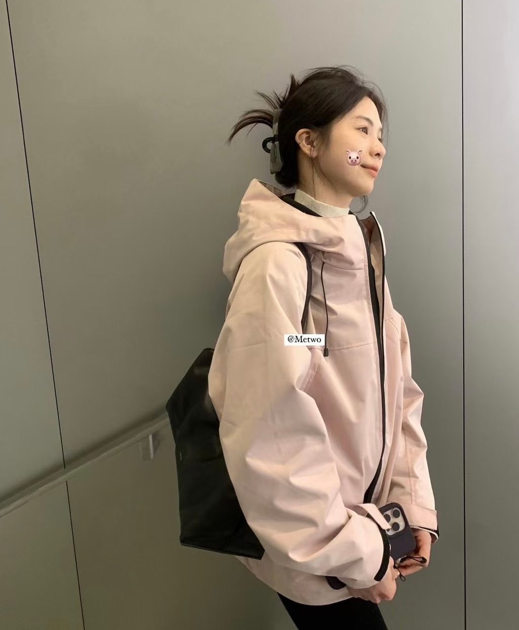 8CDBB300-D390-4315-AC9A-121668EF062B