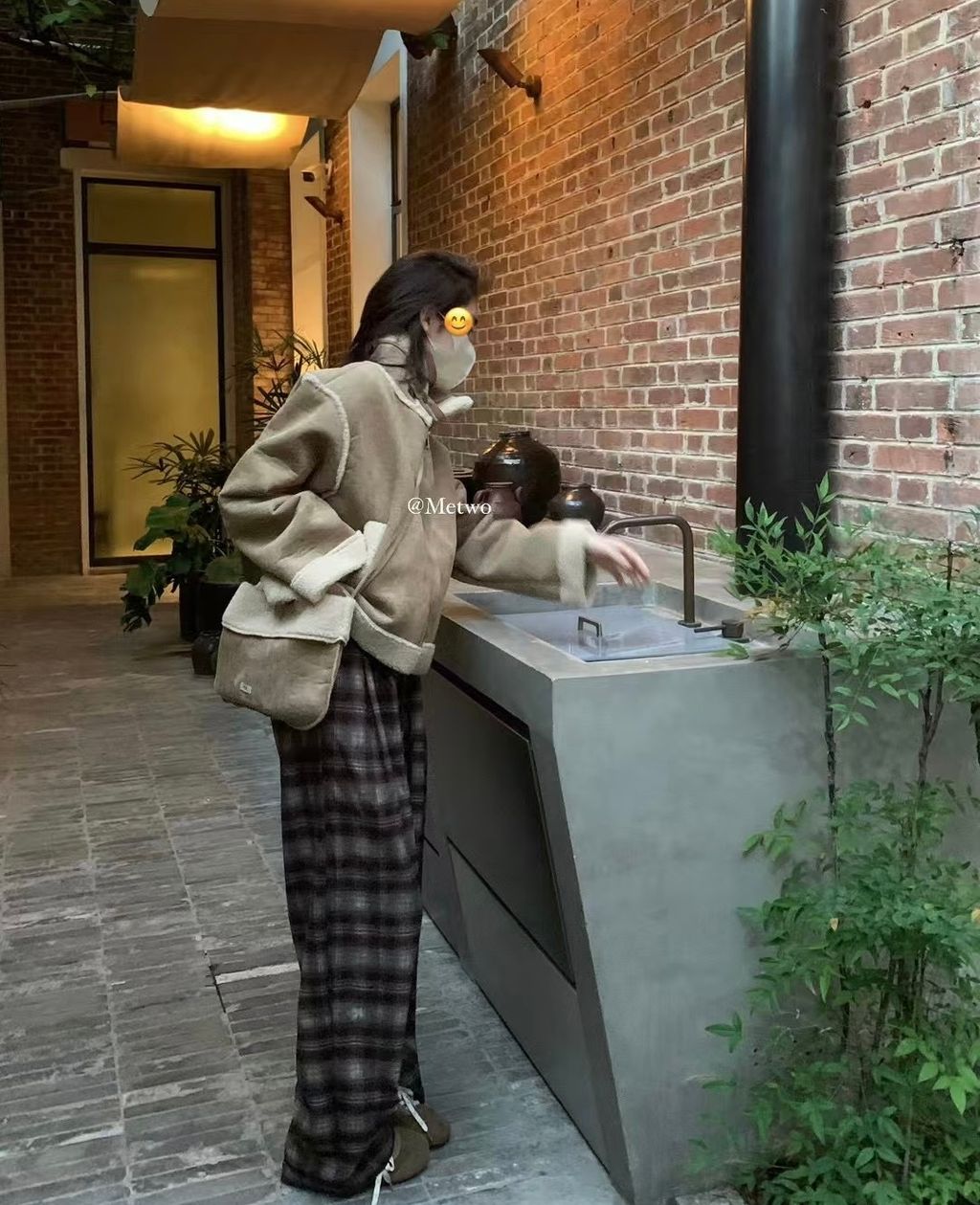 FEF65B51-2632-438A-92F3-E8E228815478