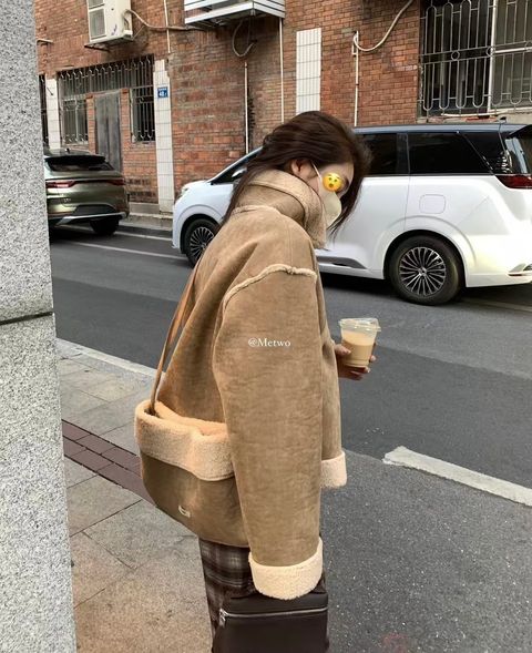 2147F4DC-DF6E-4DFB-89A9-099F1ABE196B