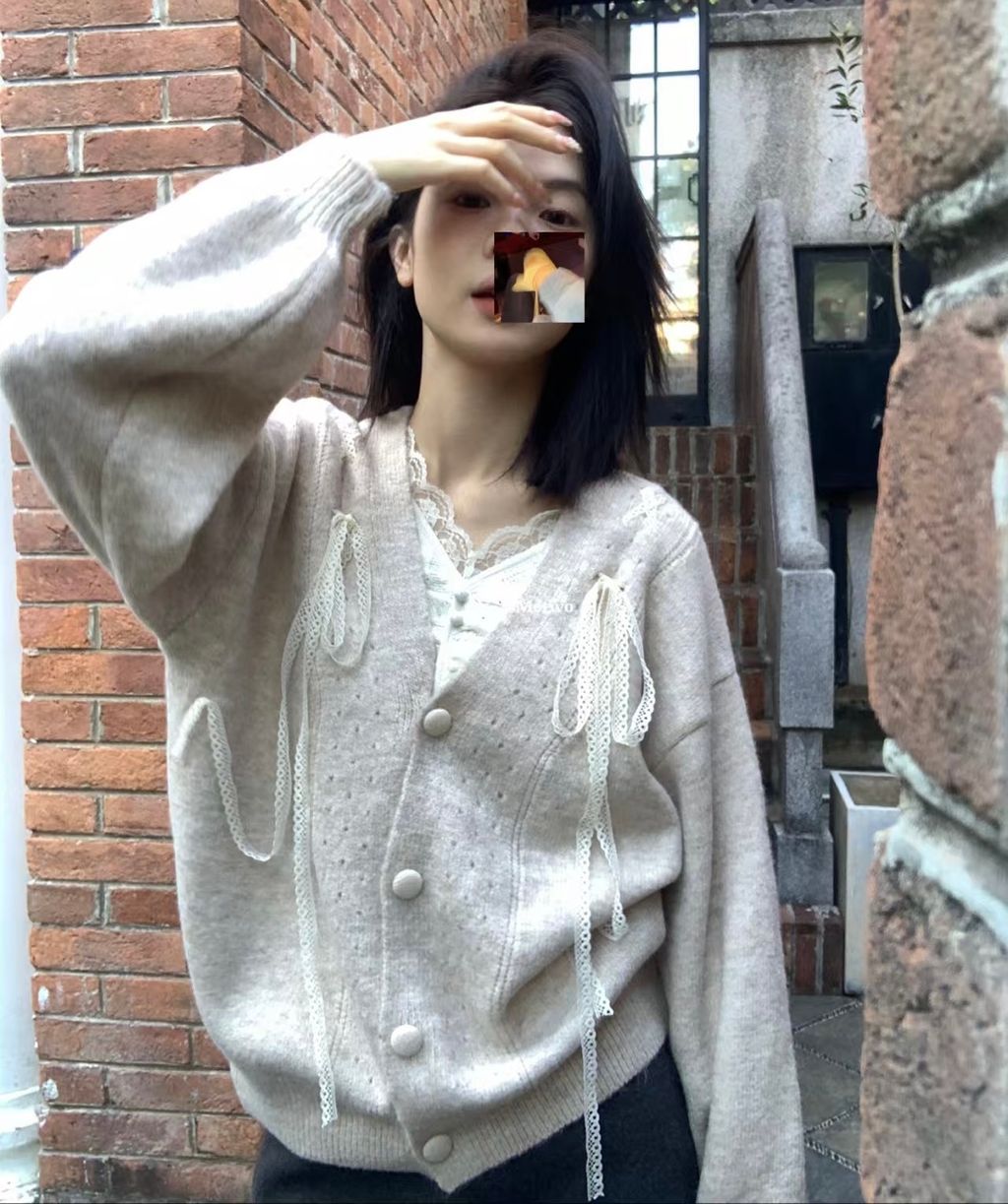 0B8769F6-90C4-49C7-AD32-6379A70E02F9