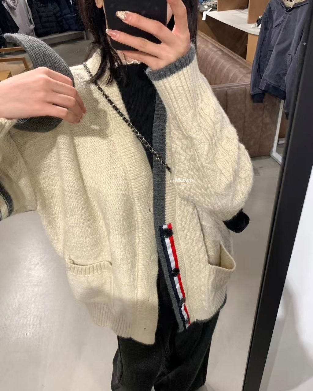 DC6AE8DE-393E-4F73-ADD1-256FE3D84768