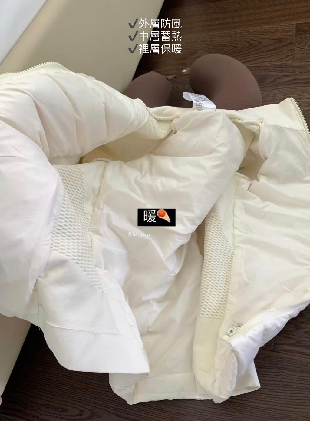 4E5526A6-FBE4-415C-ADA9-A38D43C642EF