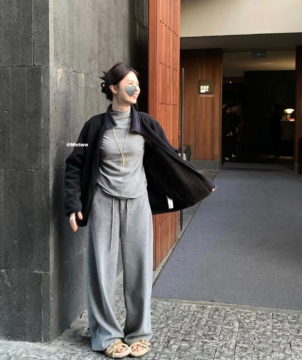 D3595252-5411-45F0-93BF-F6D7F170A22C