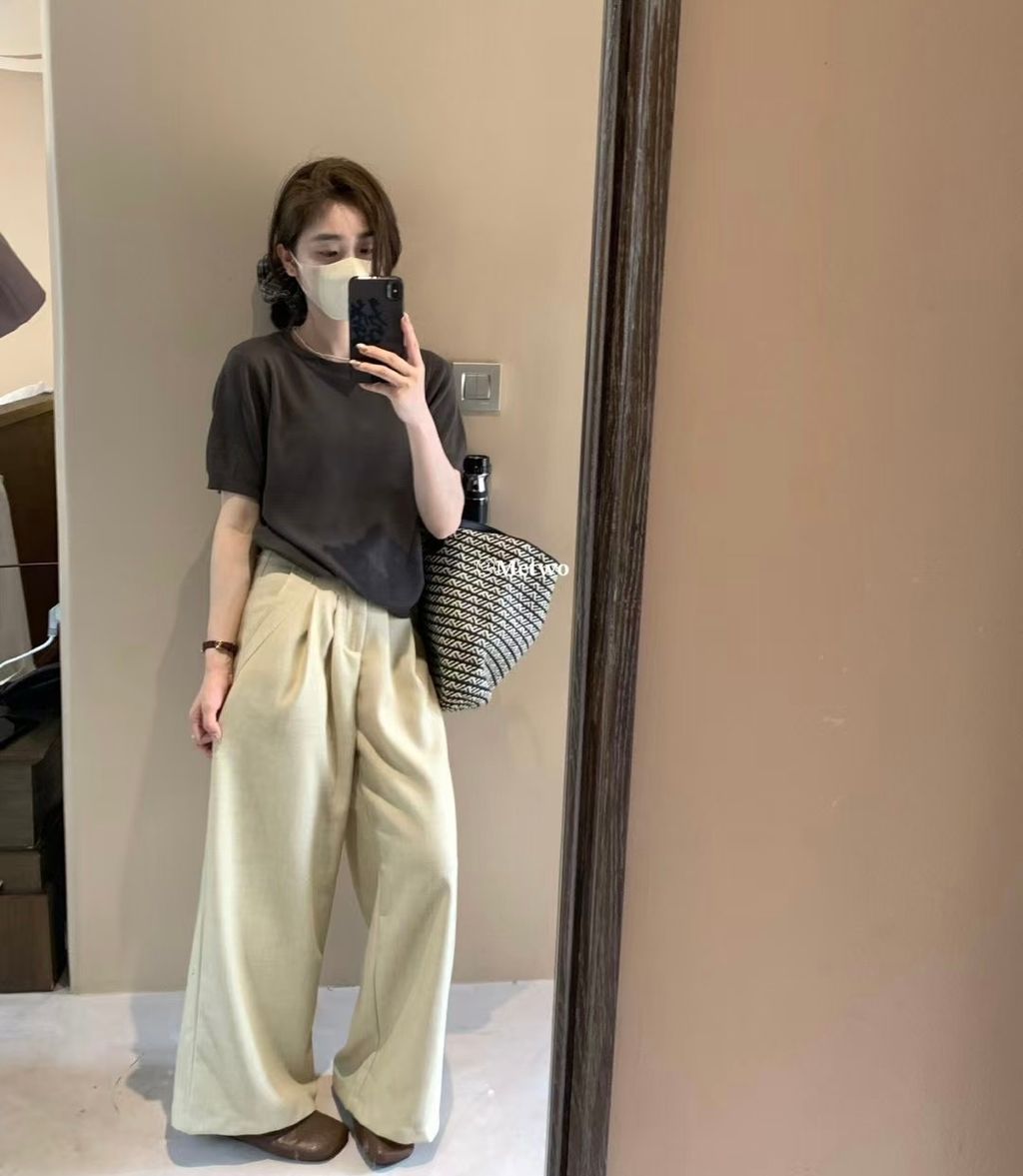 5BDEE9B3-58FA-427F-A3B3-C9496C7B1E60