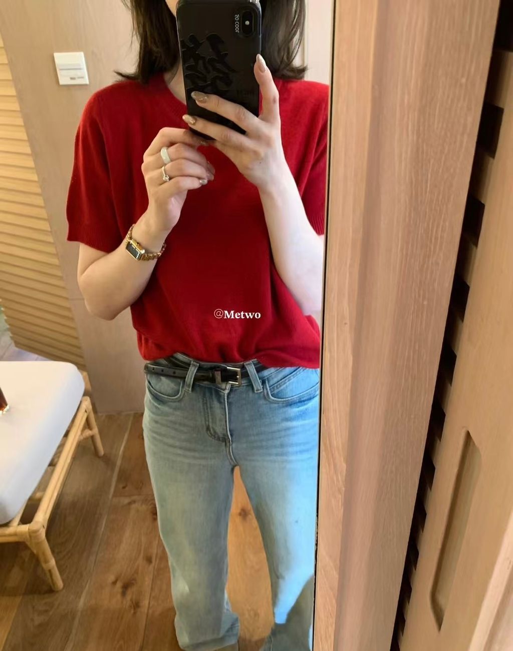 BB512F4C-4415-4FDE-995B-EE3878FBE916