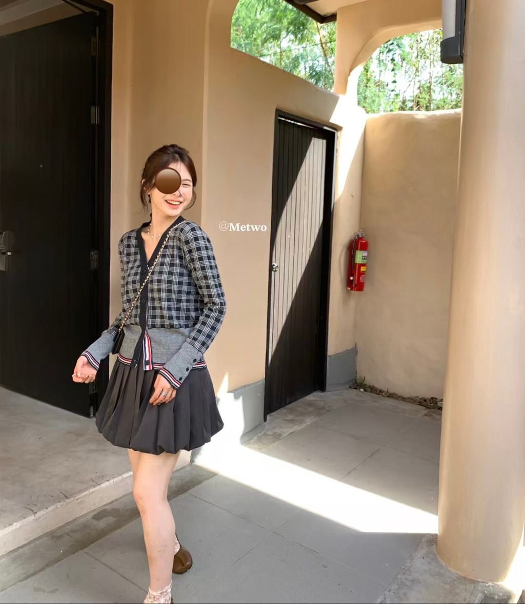 B5B29584-26F8-450E-A4AB-F51FBE61552F