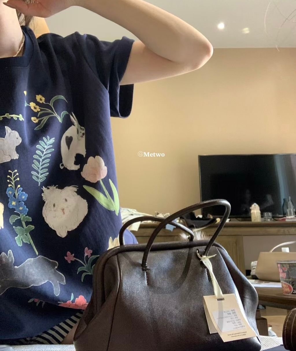 00E0D585-B2D4-4CB7-92E0-E3DFC8BA09DF